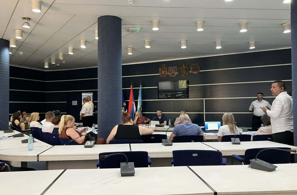 Javna sednica o projektu Novi Sad na vodi u Novom Sadu
