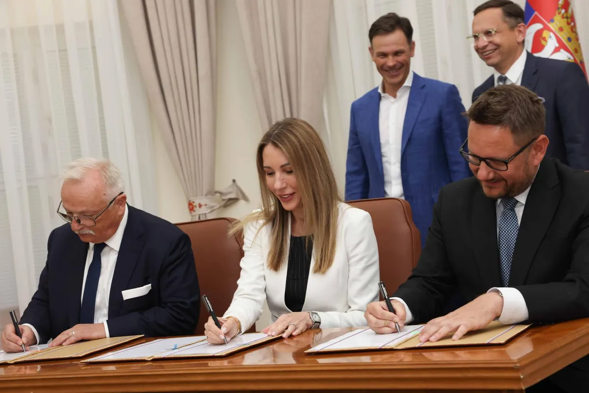 Подписание договора правительства Сербии и MOL по управлению NIS